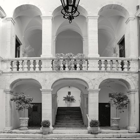 Bed and Breakfast La Soffitta Covelli Trani Exteriér fotografie