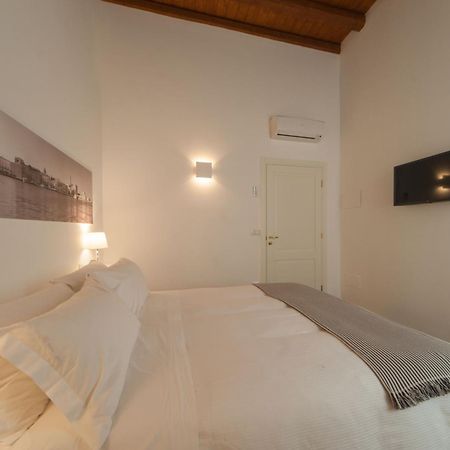 Bed and Breakfast La Soffitta Covelli Trani Exteriér fotografie
